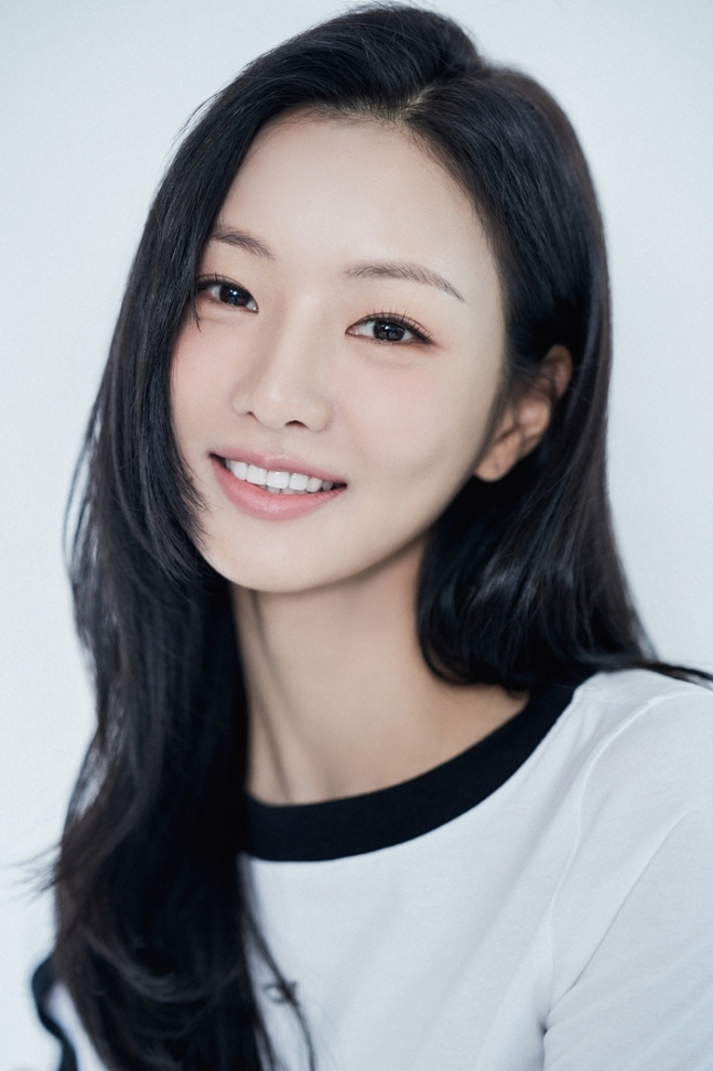 이세희, ‘<b>두산</b> 베어스 vs <b>롯데</b> 자이언츠’ <b>경기</b>서 <b>승리</b> 기원... 
