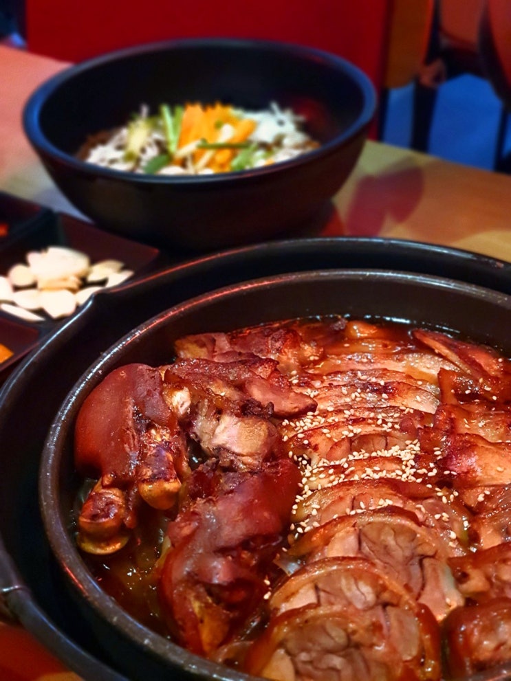  [서울대입구] 족발이 맛있는 샤로수길 술집 마왕족발 샤로수길점