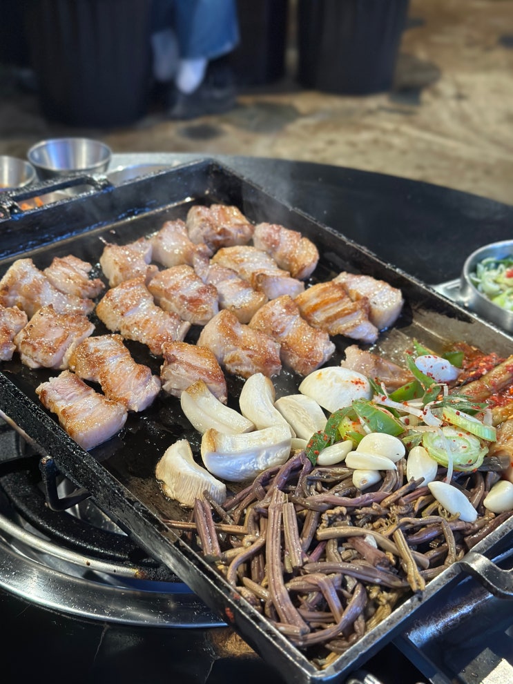  방이동 고기 맛집 방이돈가 솔직후기! 육즙 팡팡 삼겹·목살에 치즈볶음밥