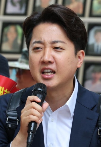  [이준석 제명 청원 40만 돌파]… 윤석열 탄핵 청원도 제쳤다