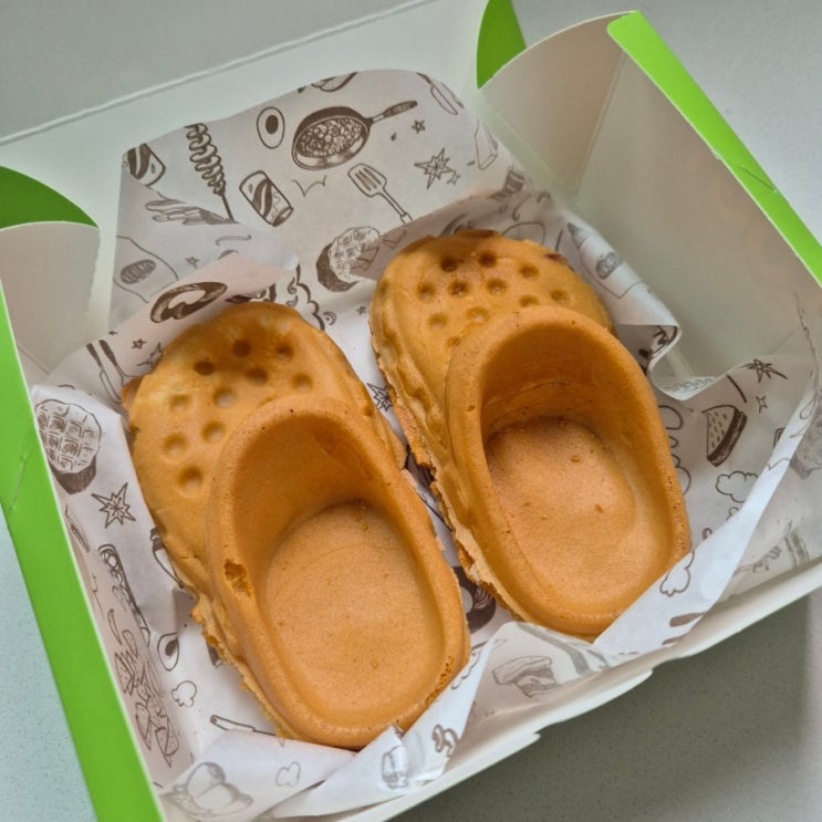  크록스빵 후기｜클로기 Clogy, 생김새는 귀엽지만 맛은?