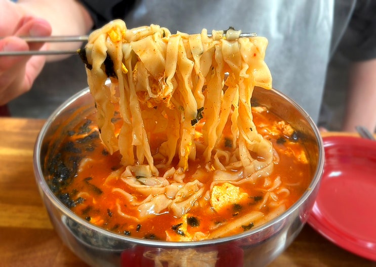 석촌동 맛집 장칼집 장칼국수 주차 및 평일 웨이팅