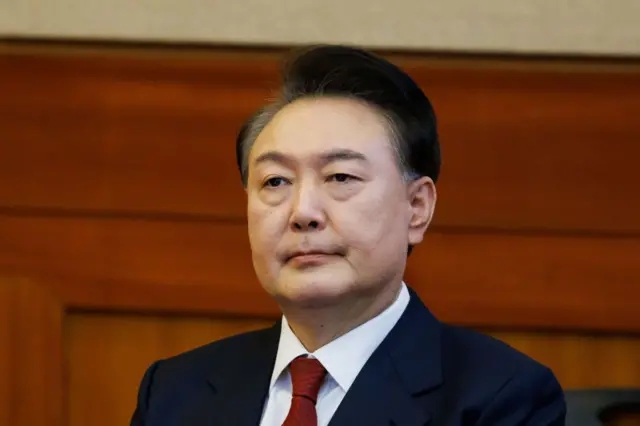 <b>대통령실</b>, ‘비상계엄 가담’ <b>경호처</b> 본부장 5명 전원 대기발령... 