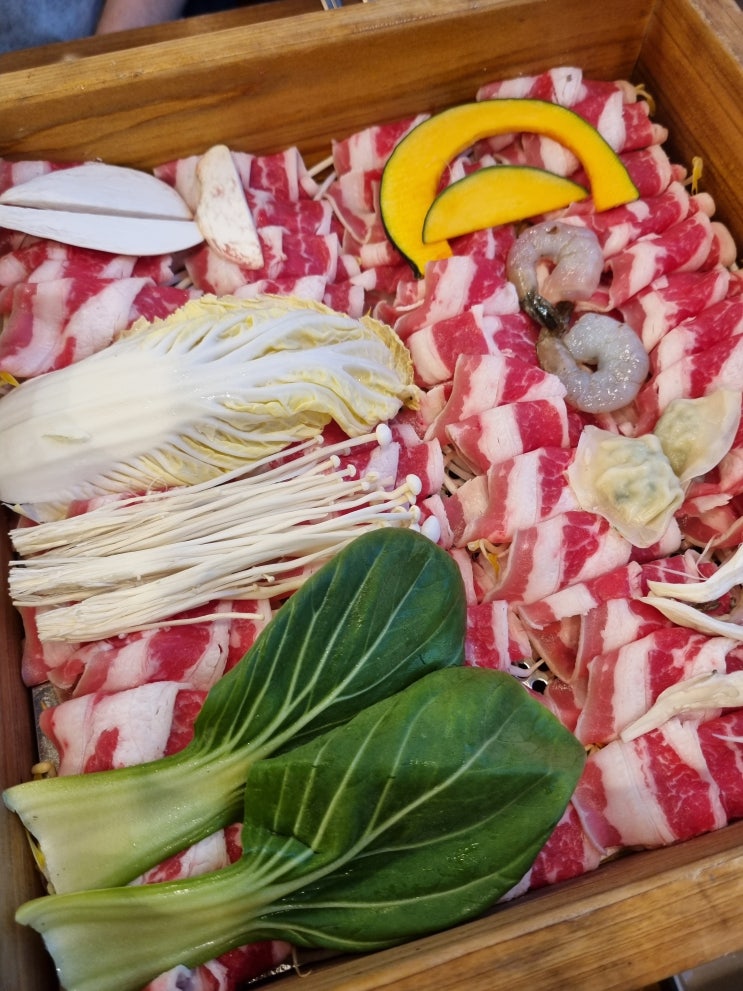  영종도 맛집 | 샤브샤브와 편백찜이 무한리필?! 편백회관