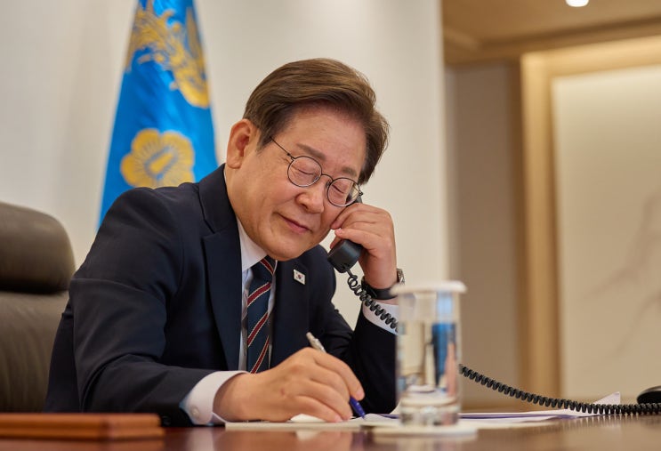 <b>미래지향적</b> <b>한일관계</b>, 이재명 대통령과 이시바 총리의 첫... 