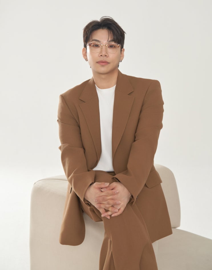 <b>류디</b>, 그리고 <b>이프아이</b>: K-POP의 새로운 장을 열다