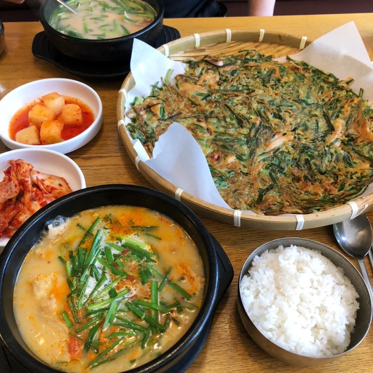  송도 국밥 추천 부산아지매국밥 돼지국밥 맛집