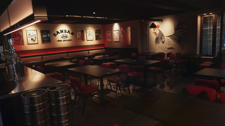 산산바베큐치킨 신촌본점, 신촌술집에서 즐길 수 있는 다양한 치킨과 주류