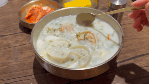  [청주 상당구] 육거리소문난만두, 내가 찾던 그 매콤한 김치만두가 여기에!