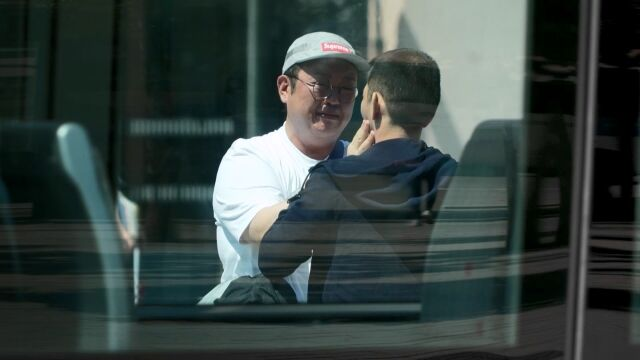 [단독] 순돌이 <b>이건주</b>, 프랑스 입양된 친<b>동생</b>과 감동 <b>재회</b>!... 