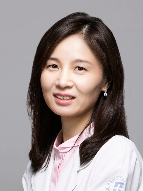 컬러렌즈, 신비로운 눈동자 얻으려다 눈 건강 잃는다!