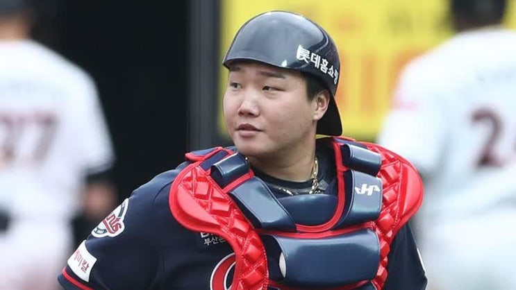바뀌었다” – <b>유강남</b> 없는 안방, 완벽히 지킨 <b>롯데</b>의 새로운... 