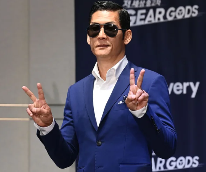 <b>경주시장</b>, <b>god</b> 향한 부적절 발언 <b>논란</b>…박준형 “팬들 마음... 