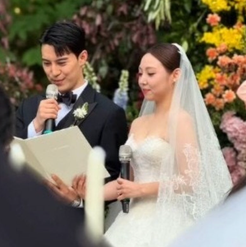 미쓰에이 민 결혼식에 수지만 불참? JYP 패밀리 총집합