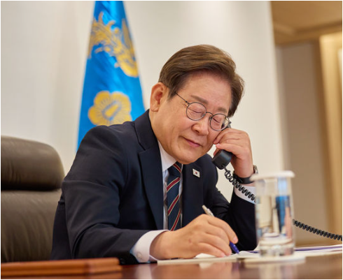 이재명·시진핑 첫 통화…"한·중은 <b>전략적 동반자 관계</b>"