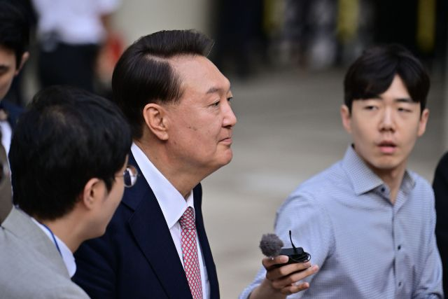  尹 측근 "윤석열, 무죄 백퍼센트 확신…개 수영장 아니다"