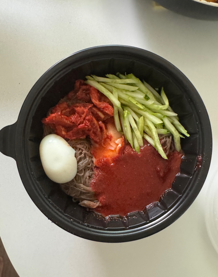  떡볶퀸 영상에 소개 된 장안동 신장 개업 냉면 <뉴욕냉면> (물냉면, 코다리냉면)
