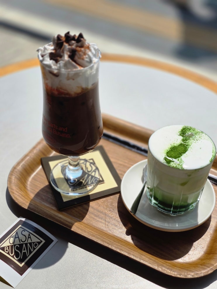  요즘 부산 애들 여기서 커피 마신다던데...?부산 광안리 까사부사노