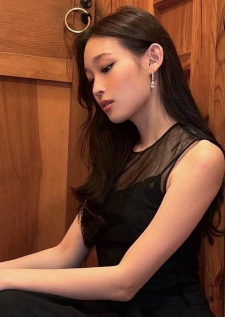 <b>신세계</b> 재벌4세 문서윤, 연예인 본격 데뷔! 그것도 K팝... 