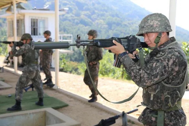 <b>K-2 소총</b>, <b>렌터카</b>에 방치했다가 민간인이 발견했다