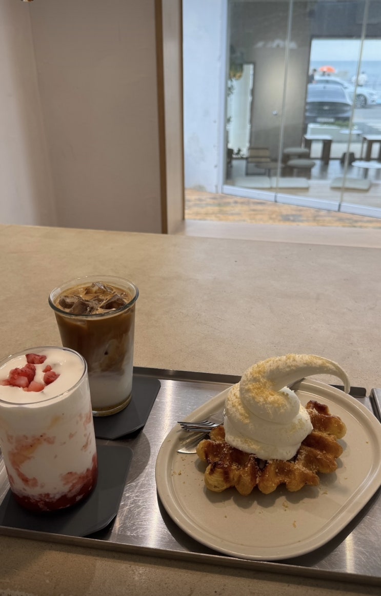  [맛집] 부산 송정 오션뷰 카페 감성 인생샷 명소 - 우호적 무관심 솔직 방문 후기