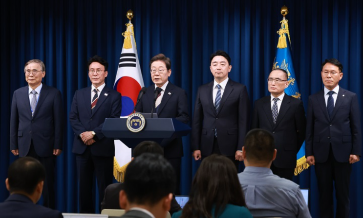 <b>이재명 대통령</b>의 실용<b>외교</b> 전략은 <b>국익</b> 중심의 균형 <b>외교</b>를 핵심