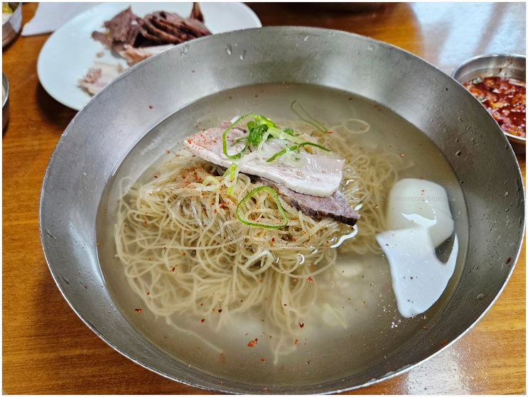  필동면옥_ 주말 웨이팅 오픈런 제육수육 반반 후기