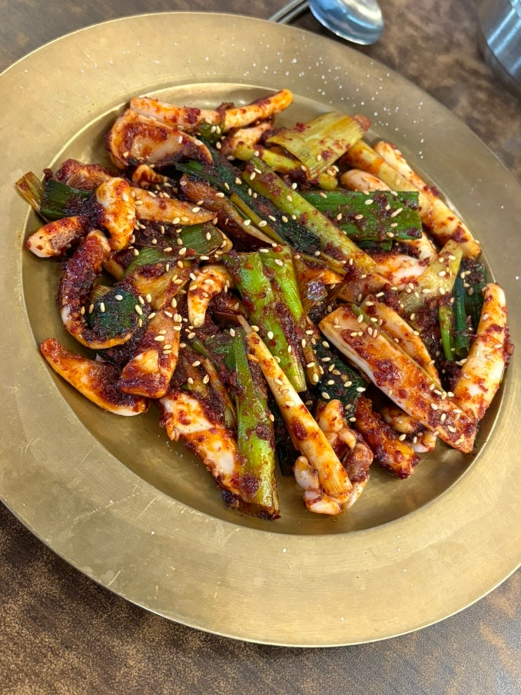  [군자맛집] 오징어볶음이 ㄹㅇ 존맛탱  안먹으면 무조건 후회하는 "청와옥"