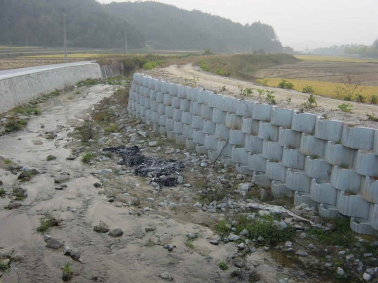  옹벽블럭 시공 설치 후 유지보수 비용 절감 가능?