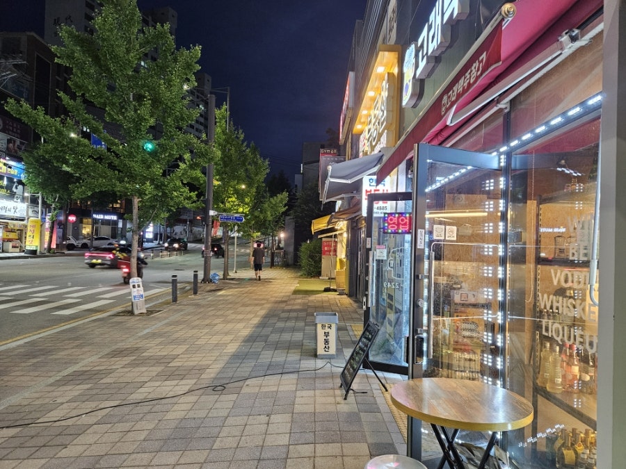 고래맥주창고 광주신현점 사진 2