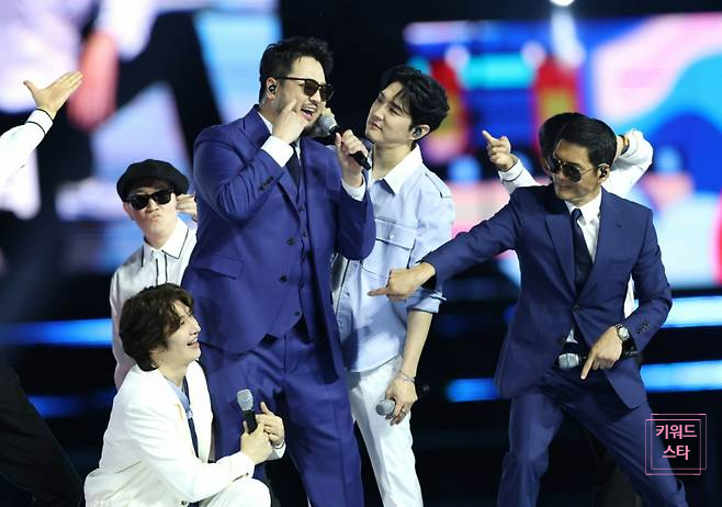  지오디 한물 갔다며 초대가수에게 공개적으로 막말한 경주시장에 팬들 일반인들 모두 항의