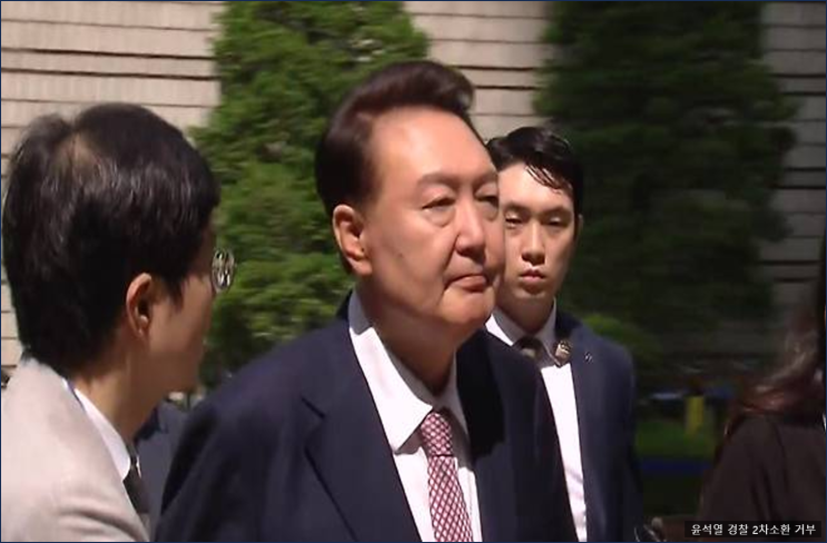 <b>윤석열</b>, 경찰의 2차 <b>소환</b>에도 <b>불응</b>