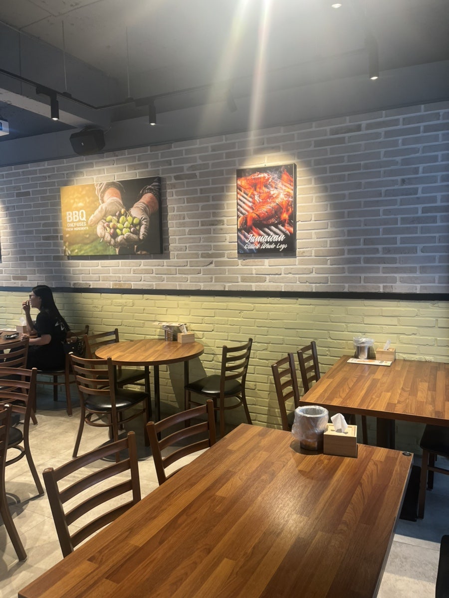BBQ 전남대후문점 사진 2