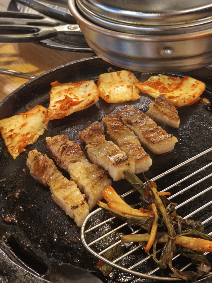  가로수길 고기집 가성비 추천 경성팔일삼
