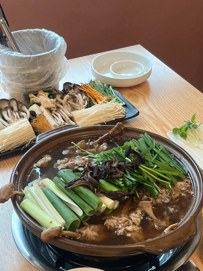  아산 음봉맛집 기력회복과 면역력 강화에 좋은 김여사능이버섯백숙