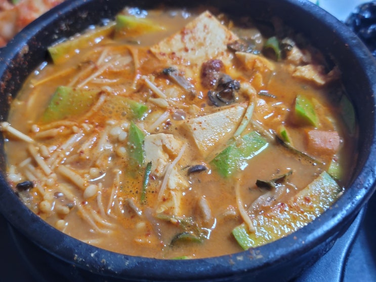  충남 당진 읍내동에 할머니가 해주신 집밥과 된장찌개가 먹고 싶을 때 가봐야 하는 한식 백반 대중식당