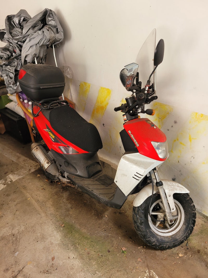 2025년 완전히 제작 단종 돼서 점점 없어지는 50cc 오토바이 스쿠터 남은 중고매물의 장단점 대....