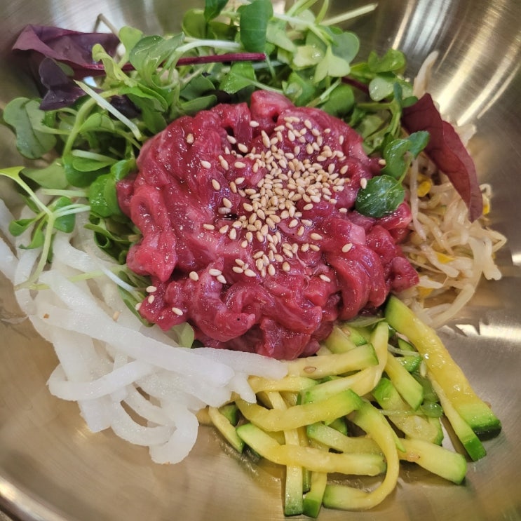  석촌역, 잠실역맛집: [여기한우]후기/ 육회비빔밥, 국밥 만원!