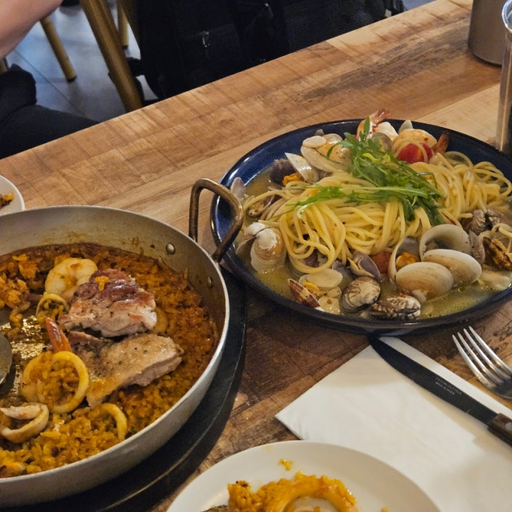  잠실역 맛집 스페인 음식 트라가 잠실점 빠에야 파스타 내돈내산 후기