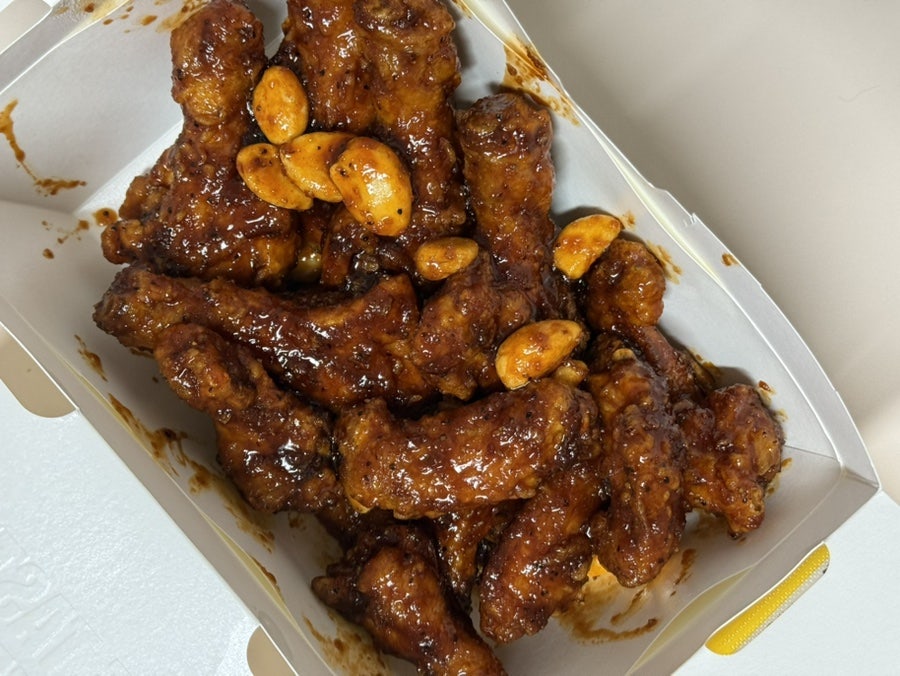 BHC치킨 김천아포점 사진 4