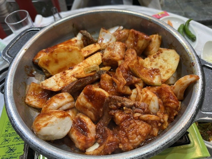  총총) 부산 깡통시장 곱창거리에 있는 ‘부평양곱창’