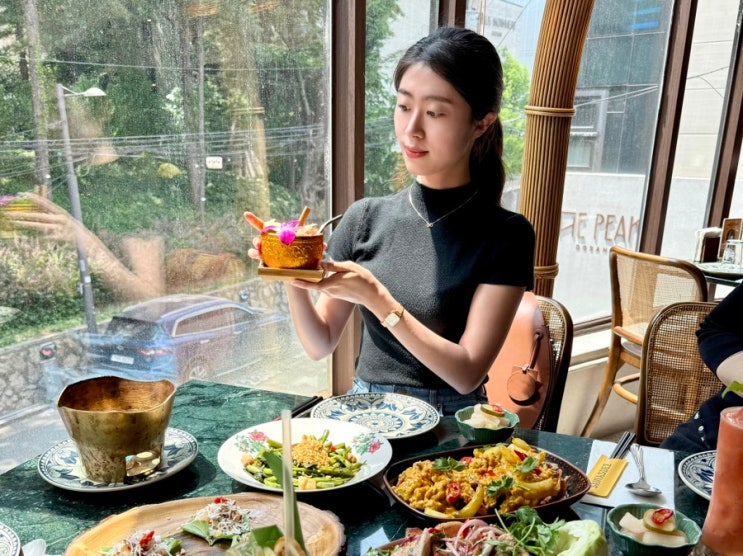 압구정 점심 맛집 타이 레스토랑 생일파티 롱씨암