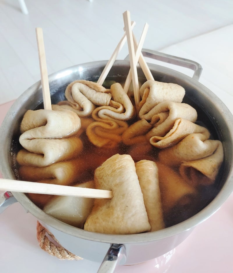 쫄깃한 분식집 오뎅꼬치 만들기 얼큰한 어묵꼬치 레시피