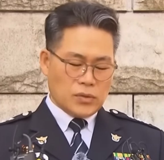 인천세관 <b>마약 밀수</b> 은폐사건 <b>백해룡</b> 경정 폭로! <b>검찰</b>셀프수사?... 