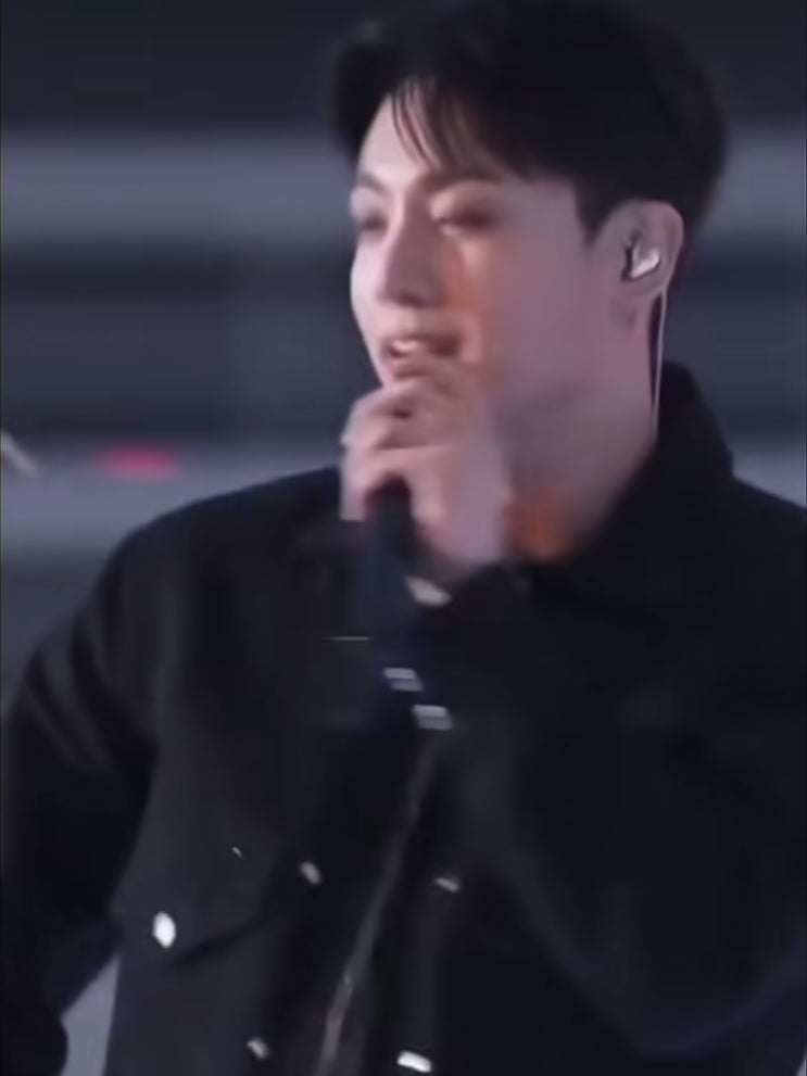 <b>정국</b> 전역 ,  <b>제이홉 콘서트</b> 깜짝 등장! BTS 완전체가 머지않았다