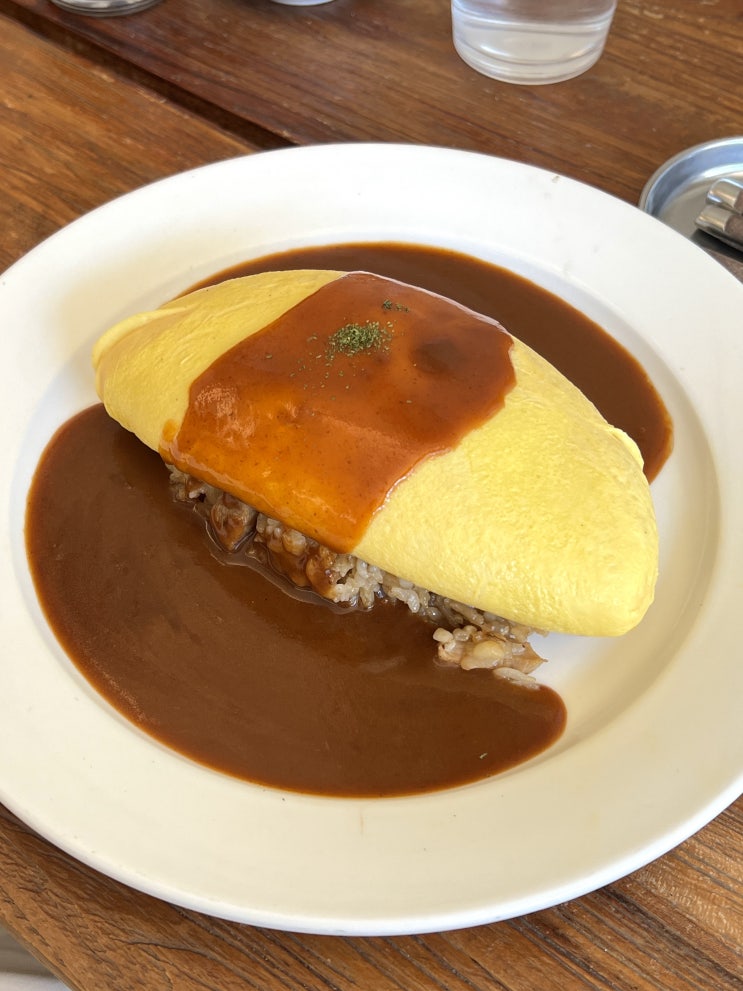  광주 동명동 점심 귀여운 비주얼의 오믈렛이 맛있는 목하식당