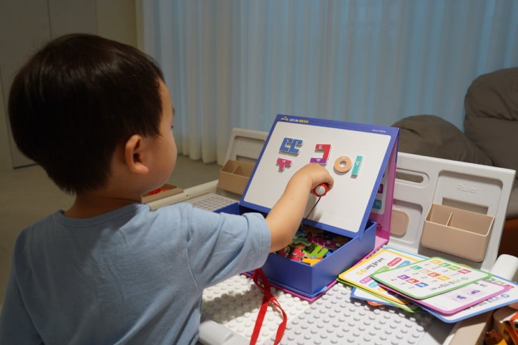  우리 아이 첫 한글 놀이처럼 배우는 슈퍼파닉스한글 자석 세트 와디즈 펀딩!