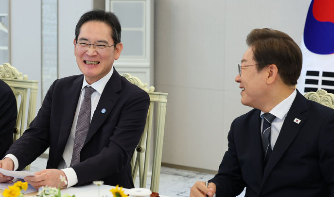 <b>이재명 대통령</b>과 재계 5대그룹 총수들 첫 회동 기업에 힘이 될... 