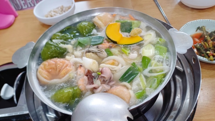  20년 내공 신선한 해물 가득 용인 동백 칼국수 맛집 백청우칼국수