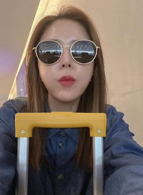  신지, '결혼' 김종민 이어 겹겹상…'룰루랄라' 콧노래가 절로